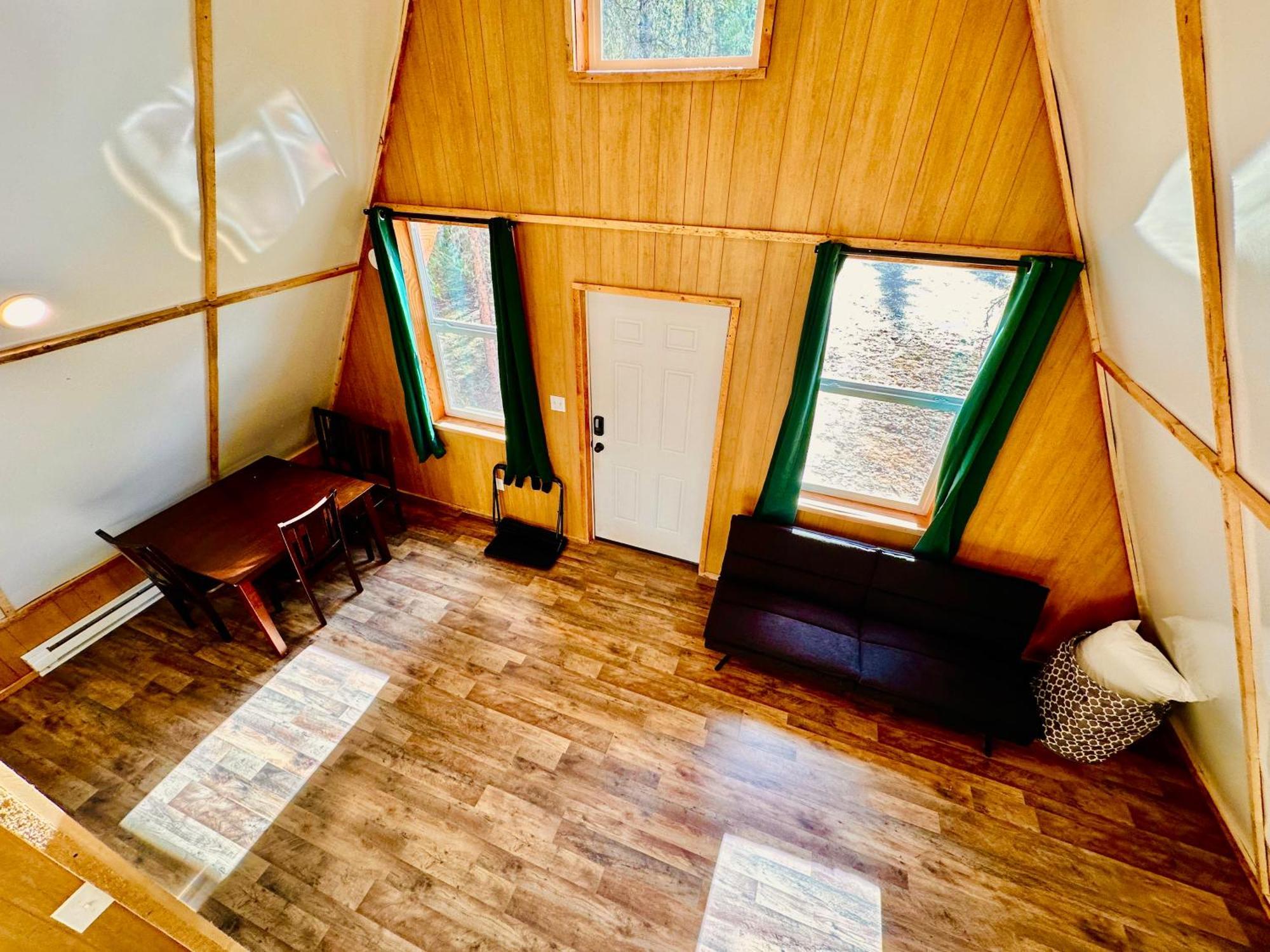 Roberts Lodge Tok Szoba fotó